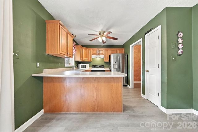4917 Pond Court, Conover, NC 28613