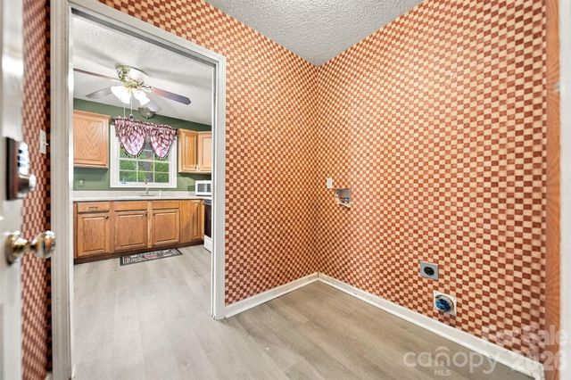 4917 Pond Court, Conover, NC 28613