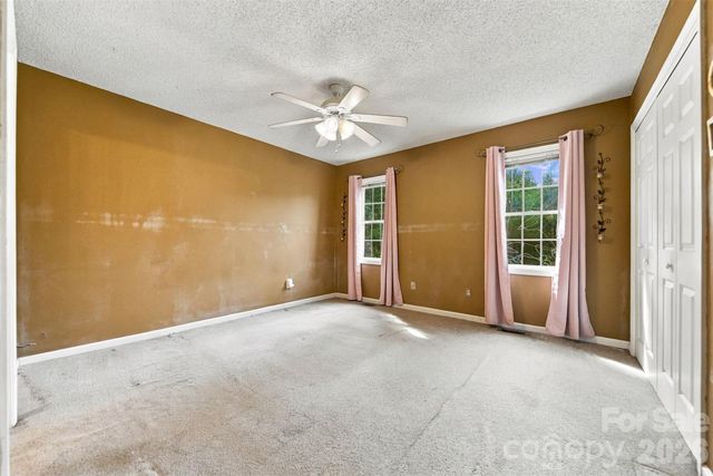 4917 Pond Court, Conover, NC 28613