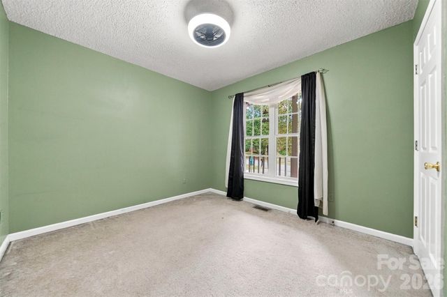 4917 Pond Court, Conover, NC 28613