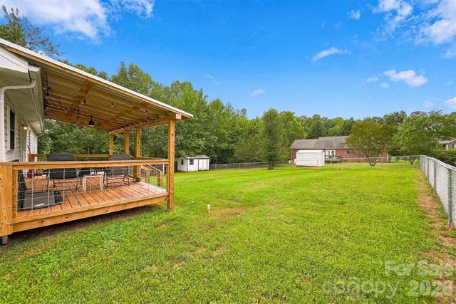 4917 Pond Court, Conover, NC 28613