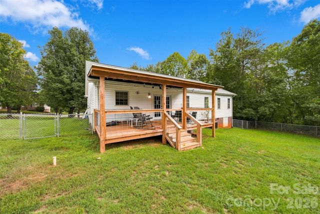 4917 Pond Court, Conover, NC 28613