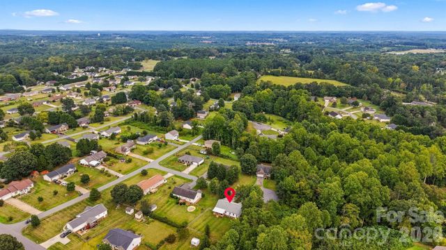 4917 Pond Court, Conover, NC 28613