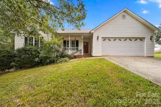 4917 Pond Court, Conover, NC 28613