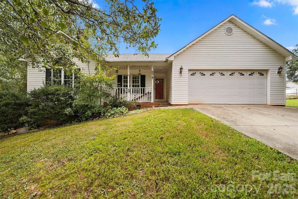 4917 Pond Court, Conover, NC 28613