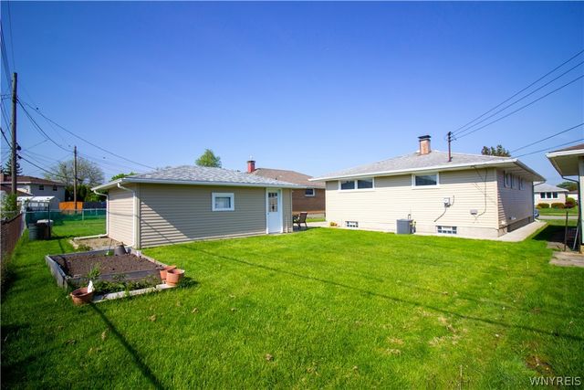 60 Joanne Lane, Cheektowaga, NY 14227