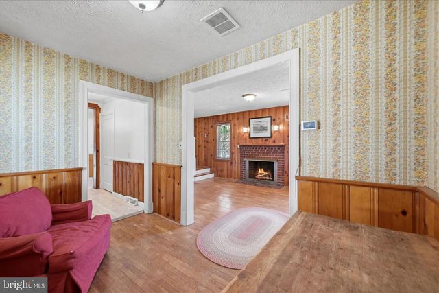 510 N PLEASANT VALLEY RD, Winchester, VA 22601