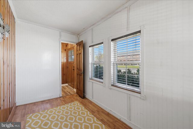 510 N PLEASANT VALLEY RD, Winchester, VA 22601