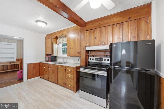 510 N PLEASANT VALLEY RD, Winchester, VA 22601