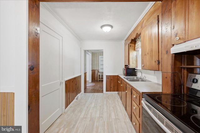 510 N PLEASANT VALLEY RD, Winchester, VA 22601