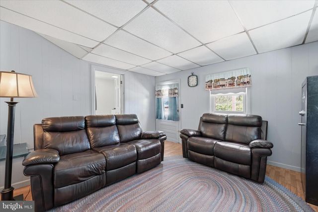 510 N PLEASANT VALLEY RD, Winchester, VA 22601