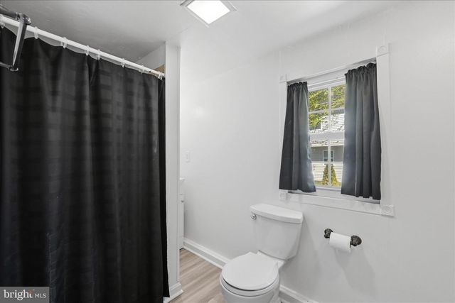 510 N PLEASANT VALLEY RD, Winchester, VA 22601