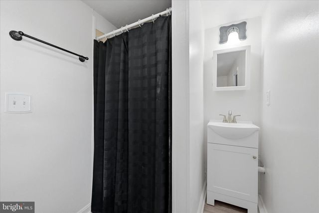 510 N PLEASANT VALLEY RD, Winchester, VA 22601