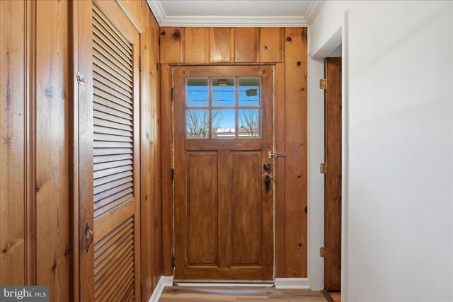 510 N PLEASANT VALLEY RD, Winchester, VA 22601