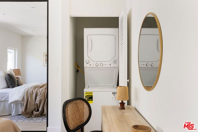 3148 Madera Avenue, Los Angeles, CA 90039