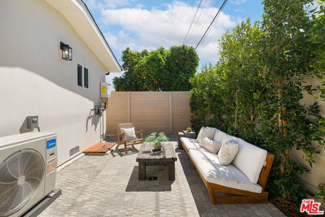 3148 Madera Avenue, Los Angeles, CA 90039