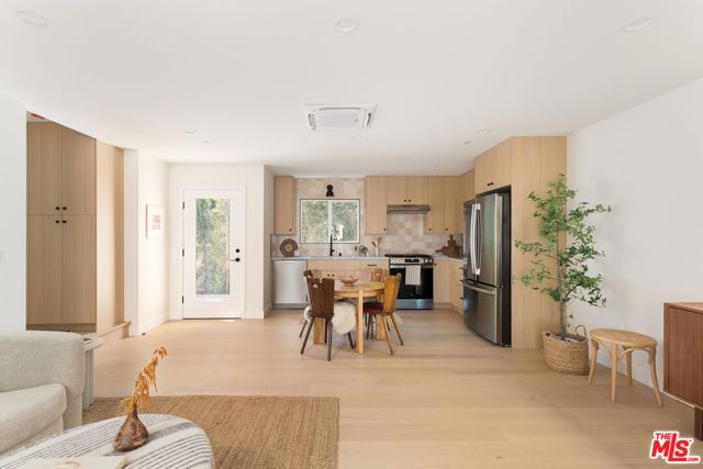 3148 Madera Avenue, Los Angeles, CA 90039