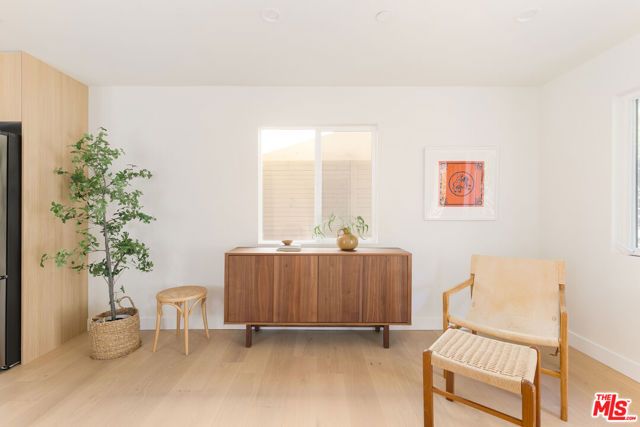 3148 Madera Avenue, Los Angeles, CA 90039