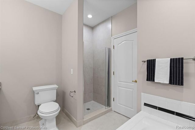 3623 Cedar Shake Drive, Rochester Hills, MI 48309