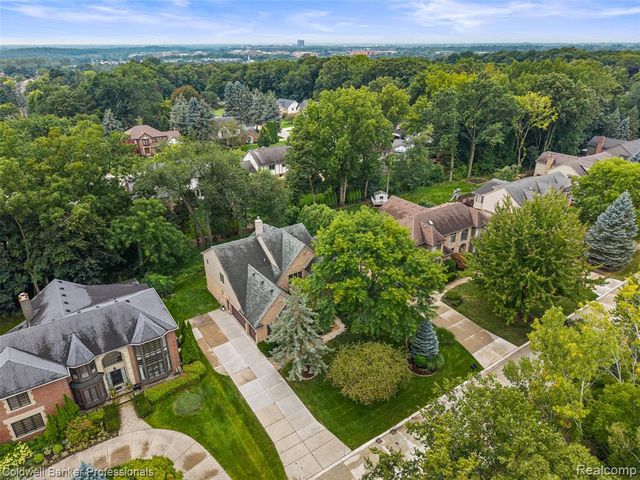 3623 Cedar Shake Drive, Rochester Hills, MI 48309