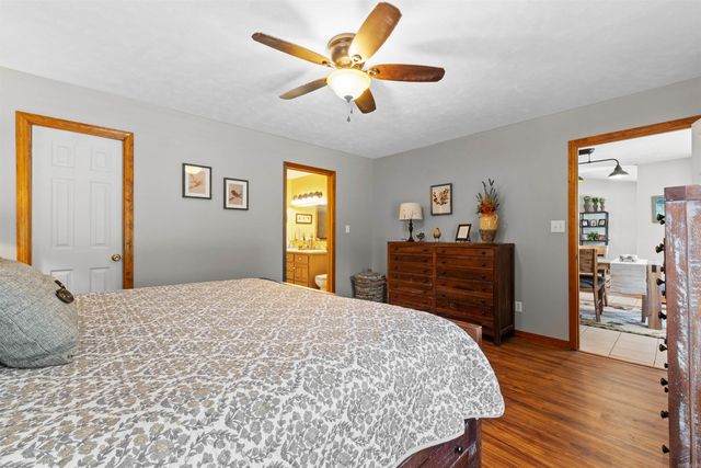 60 Red Fox Rd, Greers Ferry, AR 72067