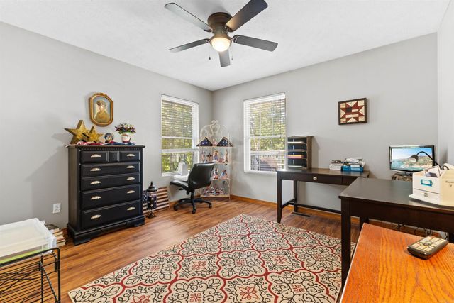 60 Red Fox Rd, Greers Ferry, AR 72067