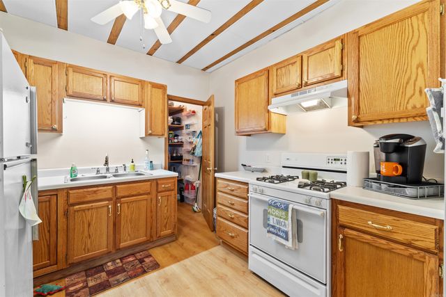 60 Red Fox Rd, Greers Ferry, AR 72067