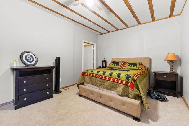 60 Red Fox Rd, Greers Ferry, AR 72067