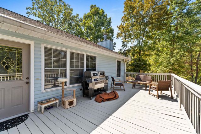 60 Red Fox Rd, Greers Ferry, AR 72067