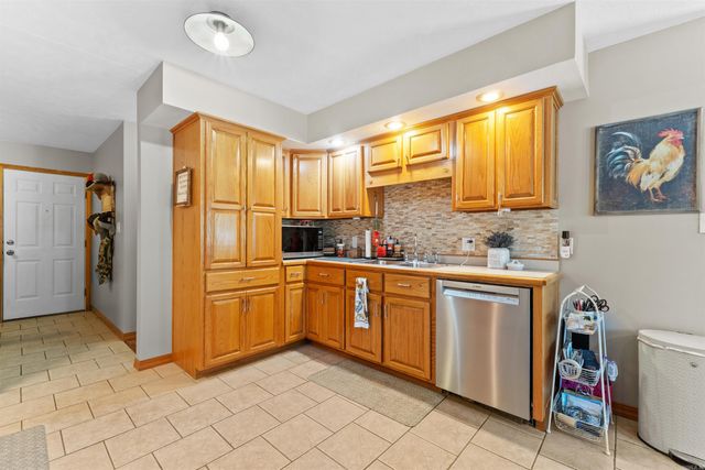 60 Red Fox Rd, Greers Ferry, AR 72067