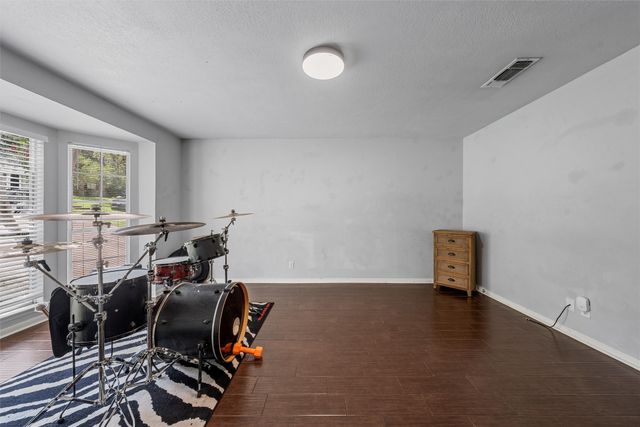 431 Brookwood Drive, Woodway, TX 76712