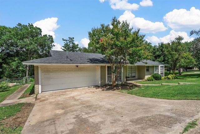 431 Brookwood Drive, Woodway, TX 76712
