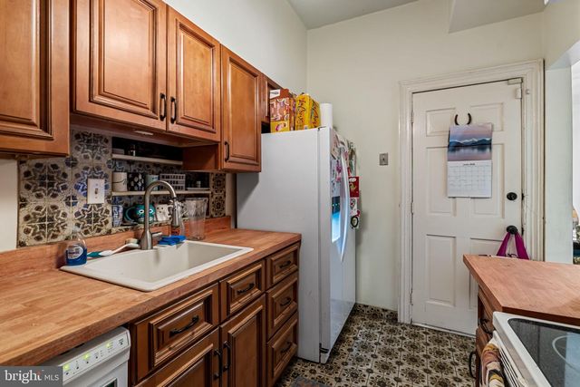 1210 EUTAW PL, Baltimore, MD 21217