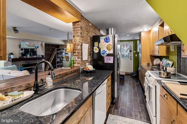 1210 EUTAW PL, Baltimore, MD 21217