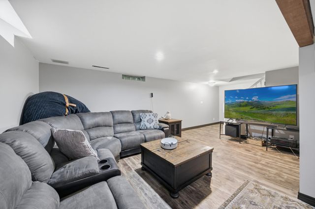 901 17th Street SW, Willmar, MN 56201