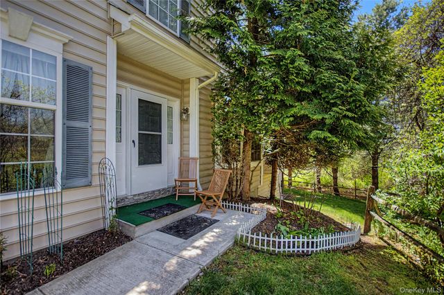 760 Huntington Drive, Fishkill, NY 12524