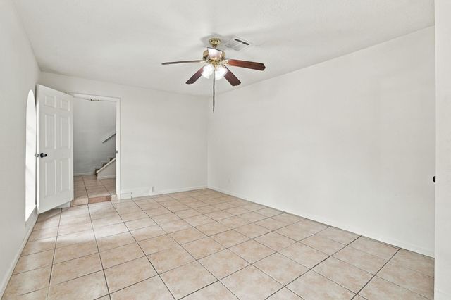6910 Indian Falls Drive, Houston, TX 77489