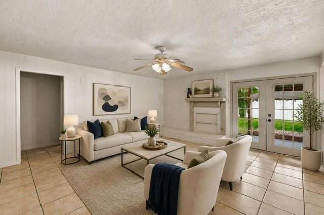 6910 Indian Falls Drive, Houston, TX 77489