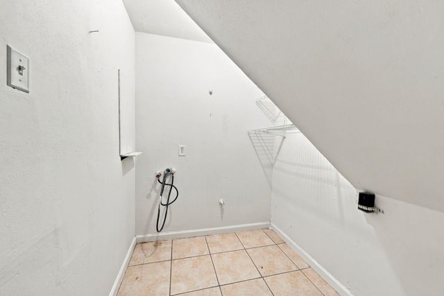 6910 Indian Falls Drive, Houston, TX 77489