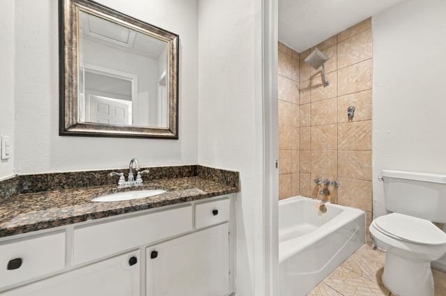 6910 Indian Falls Drive, Houston, TX 77489