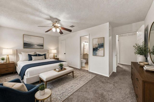 6910 Indian Falls Drive, Houston, TX 77489