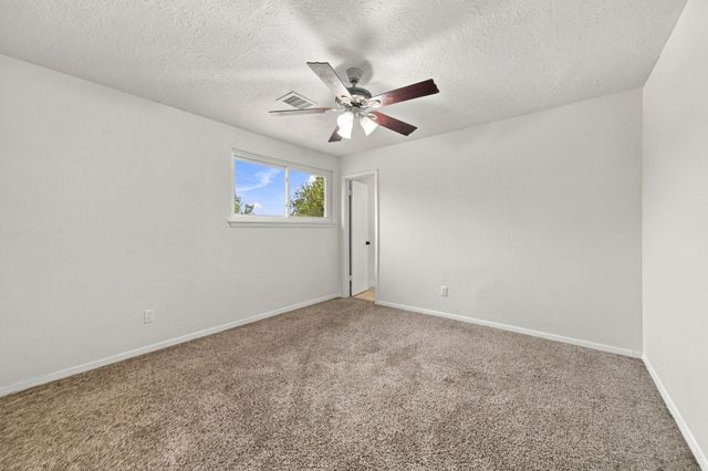 6910 Indian Falls Drive, Houston, TX 77489