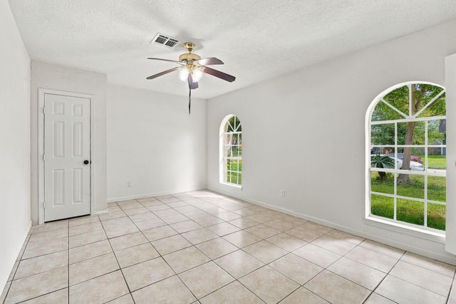 6910 Indian Falls Drive, Houston, TX 77489