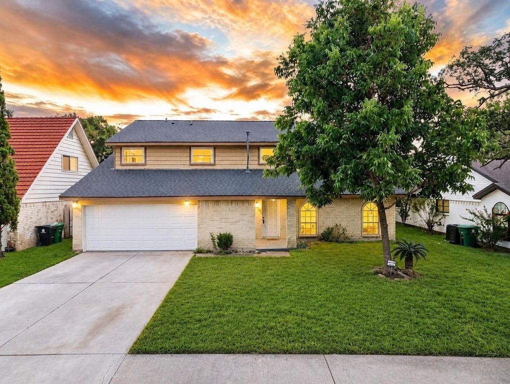 6910 Indian Falls Drive, Houston, TX 77489