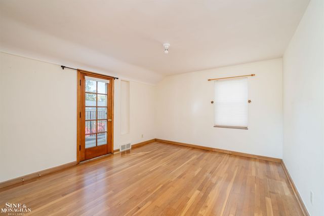 201 McMillan Road, Grosse Pointe Farms, MI 48236