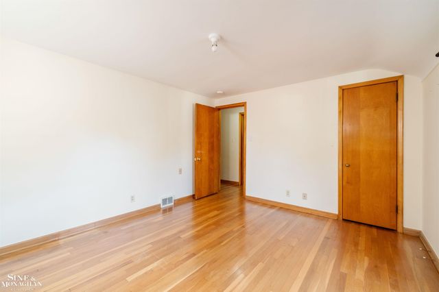 201 McMillan Road, Grosse Pointe Farms, MI 48236