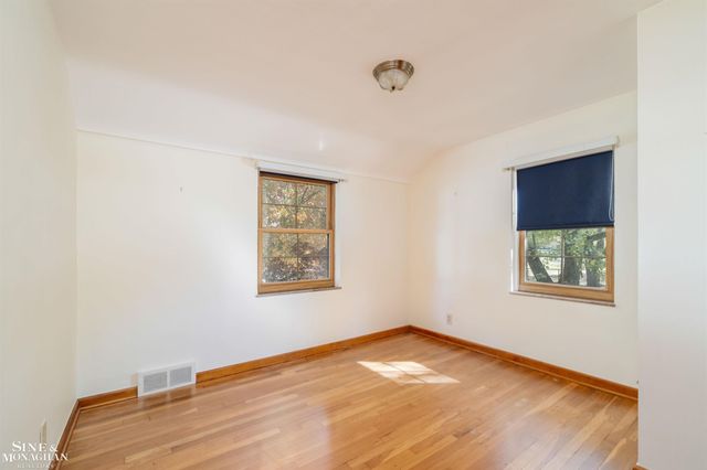 201 McMillan Road, Grosse Pointe Farms, MI 48236