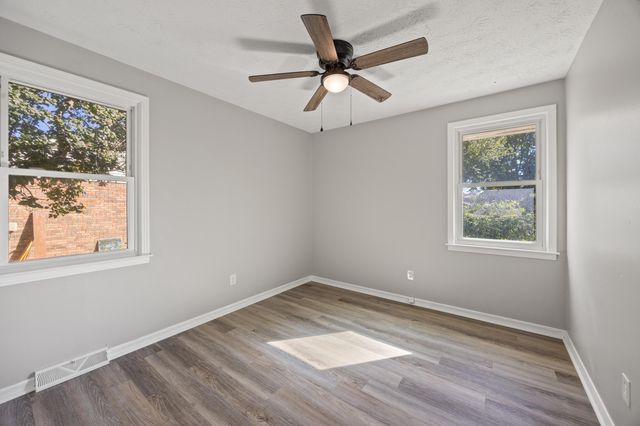 224 E Showalter Drive, Georgetown, KY 40324