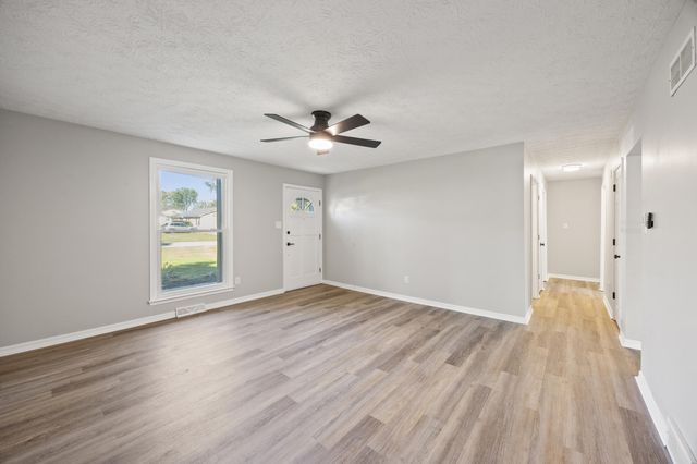 224 E Showalter Drive, Georgetown, KY 40324