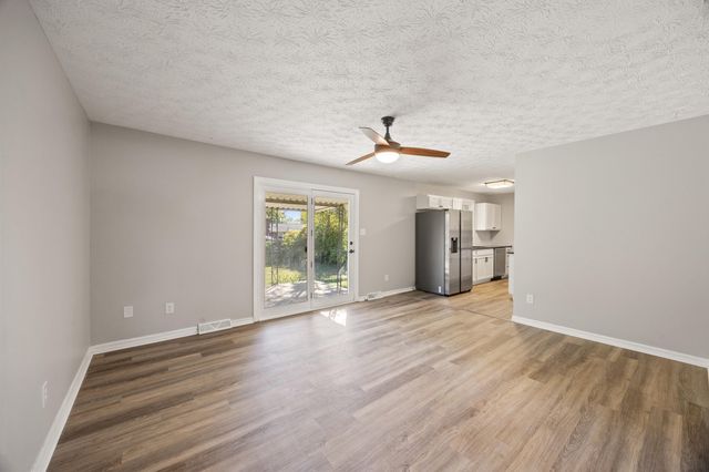 224 E Showalter Drive, Georgetown, KY 40324